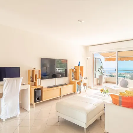 High-end With Pool And Panoramic Views * Босолей