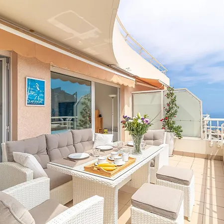 High-end With Pool And Panoramic Views *